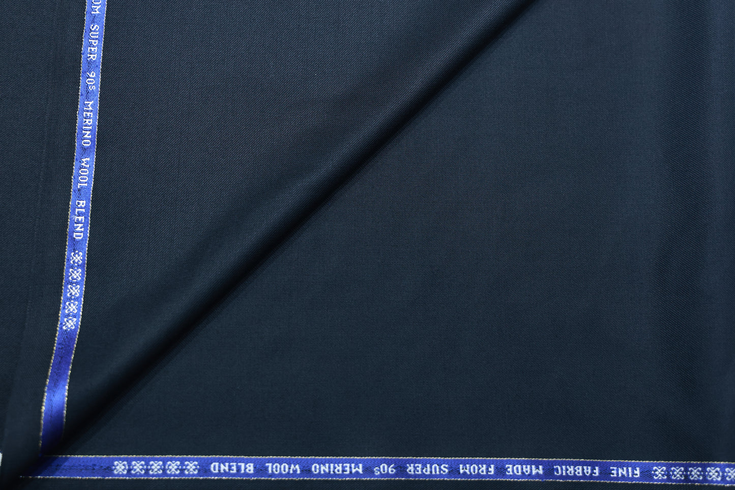 RAYMOND AURICH BLACK WOOL BLENDED SUITING