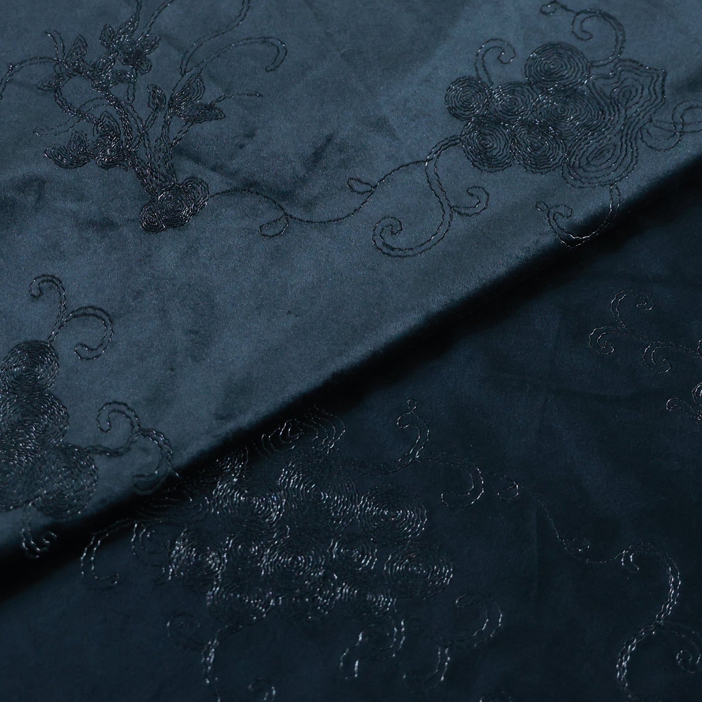 BLACK VELVET EMBROIDERY TUXEDO WEAR