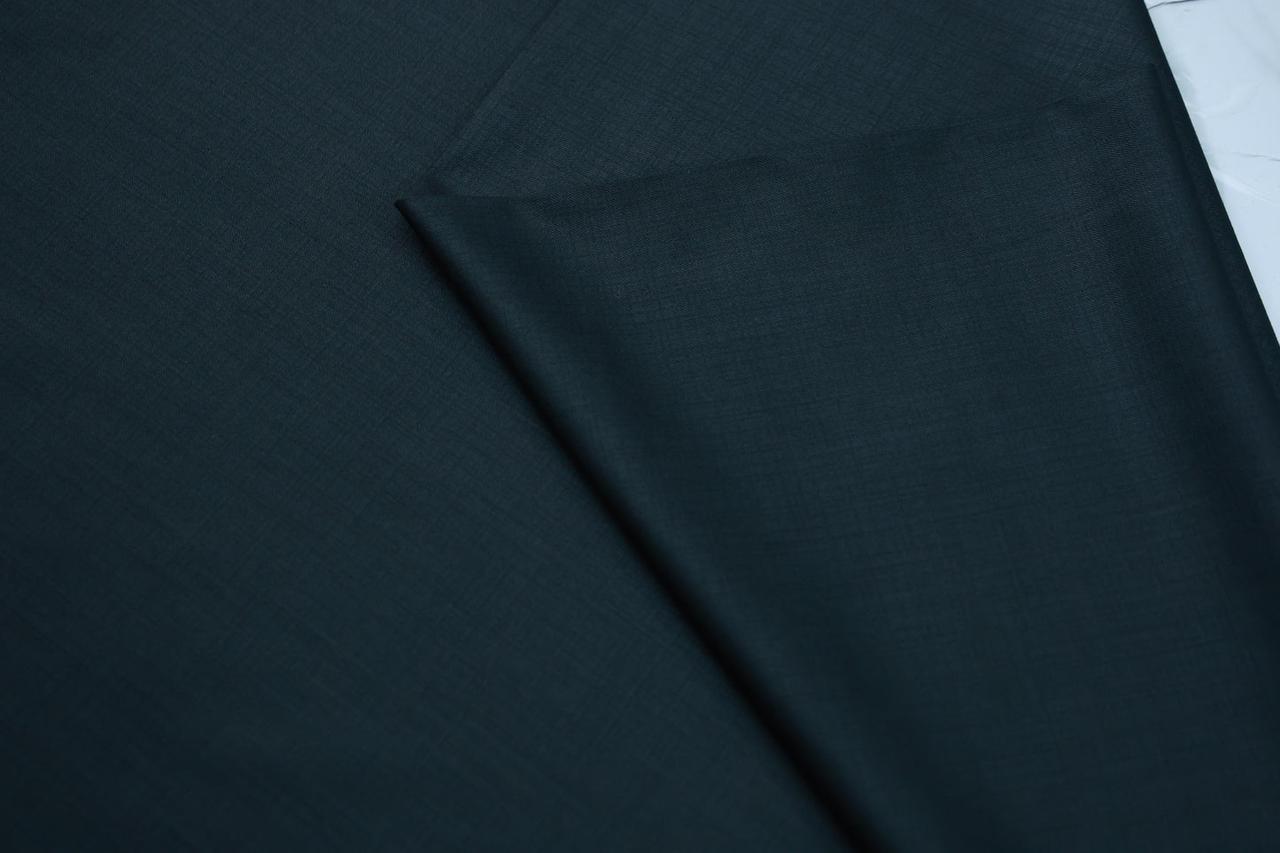 ABSOLUTO ESSENTIAL GREY SELF SUITING
