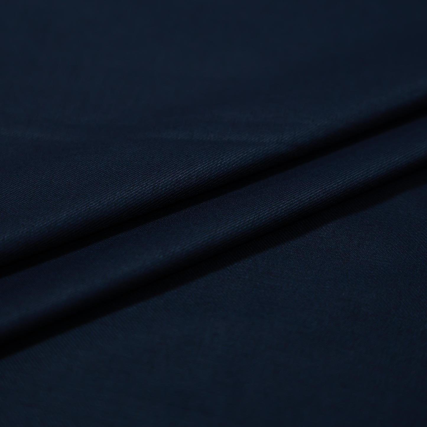 RAYMOND BELLISSMO NAVY BLUE SUITING