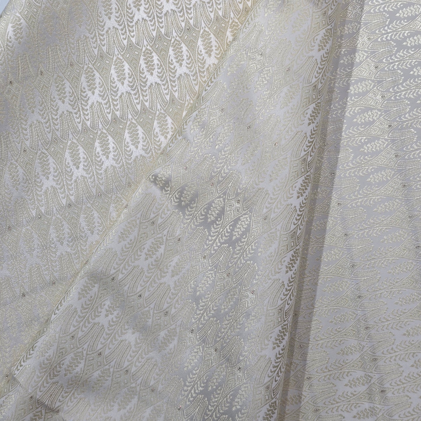 D&J CREAM JAQUARD FABRIC