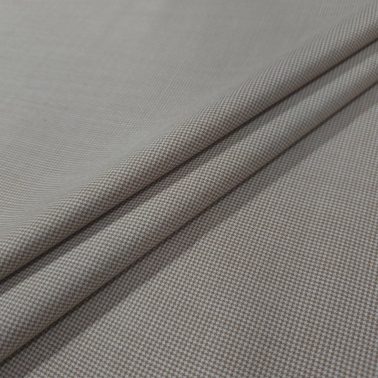 D&J BEIGE CHECKS SUITING