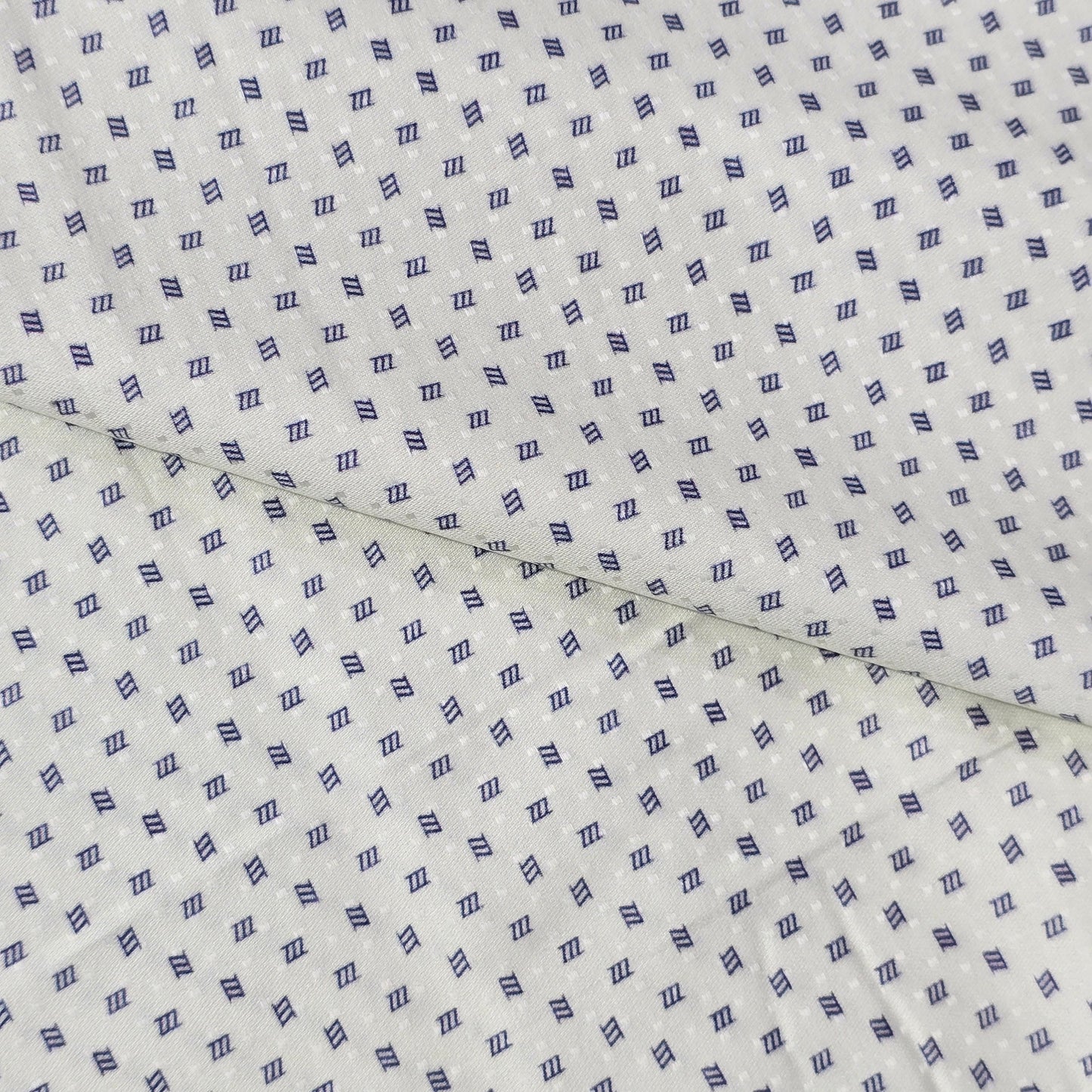 FERRICCIO DEITLO CREAM WITH BLUE PRINT SHIRTING