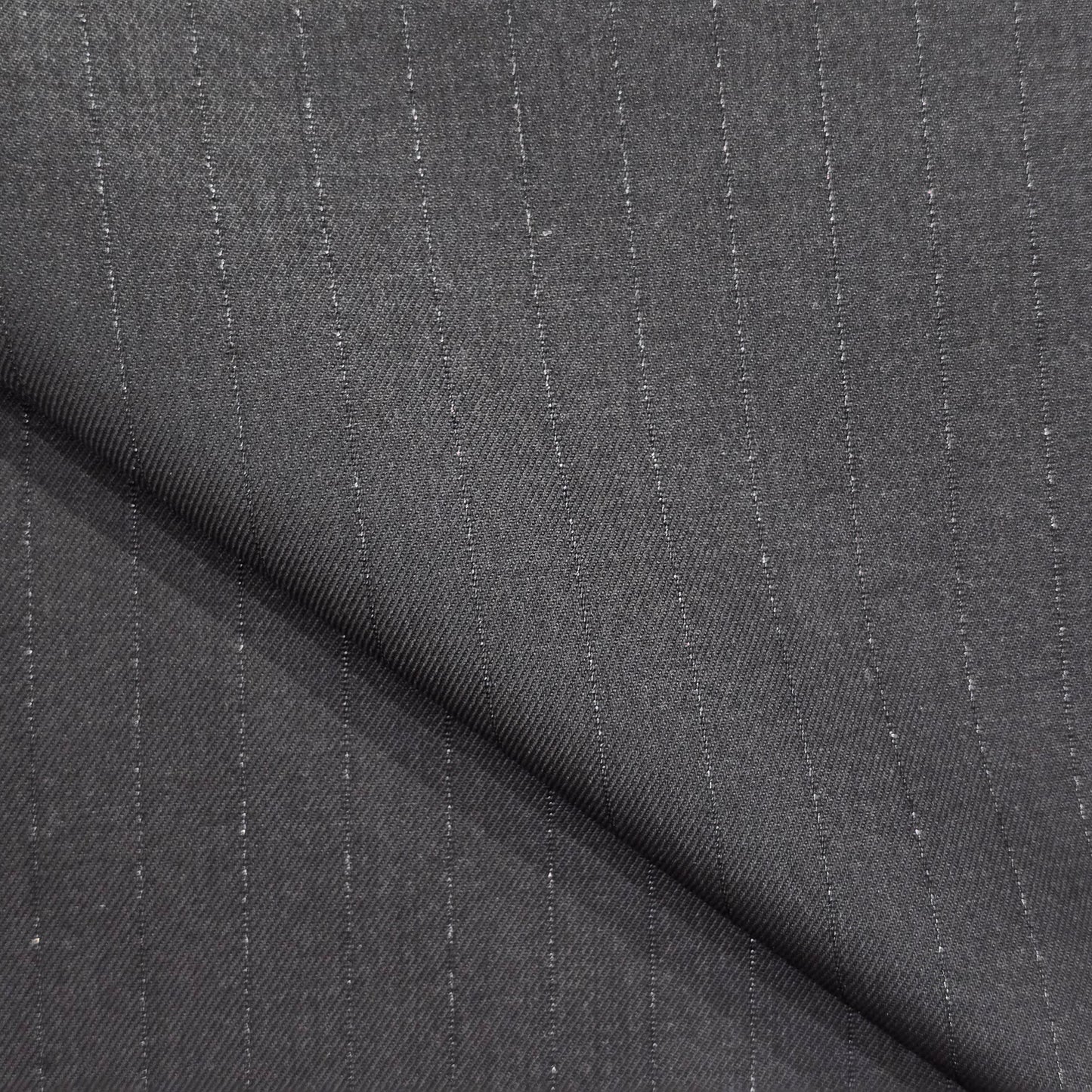 SPAADAA BLACK STRIPE SUITING