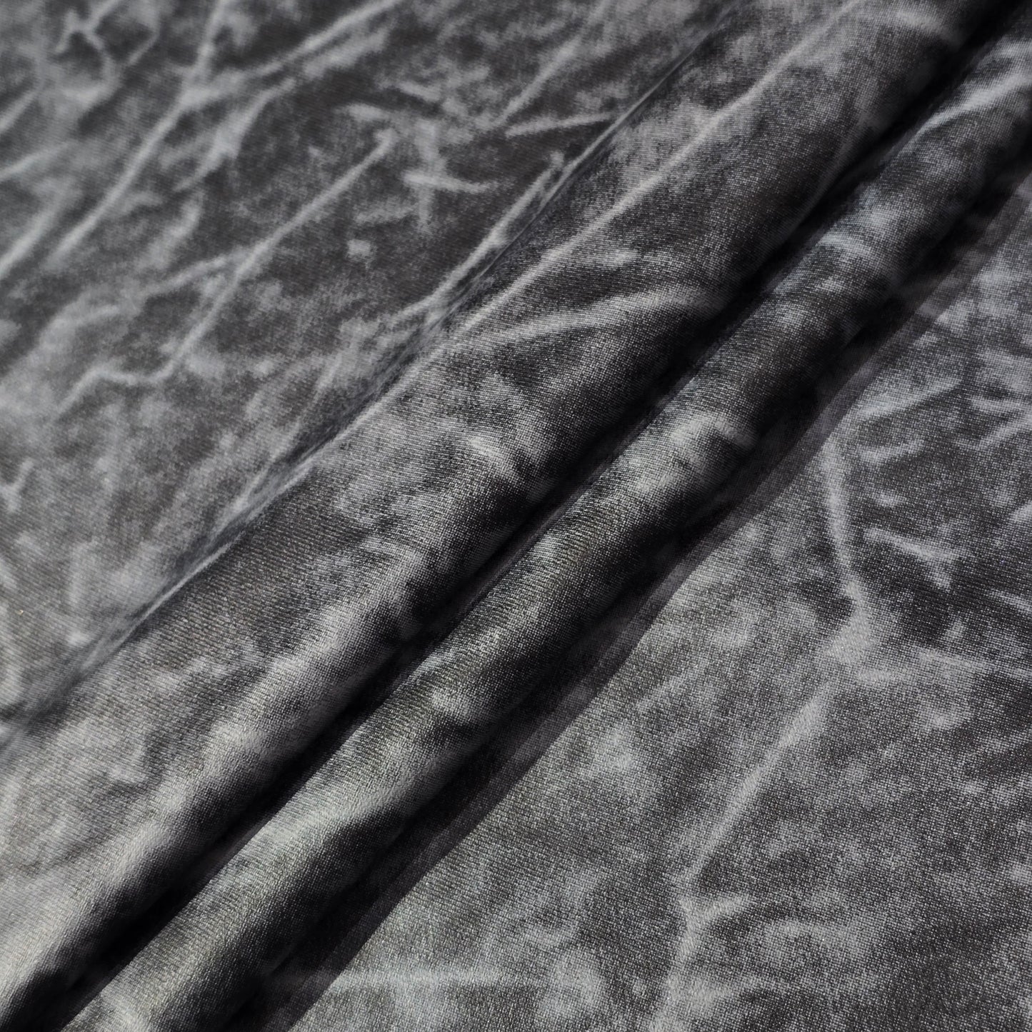 D&J GREY PRINTED TUXEDO FABRIC