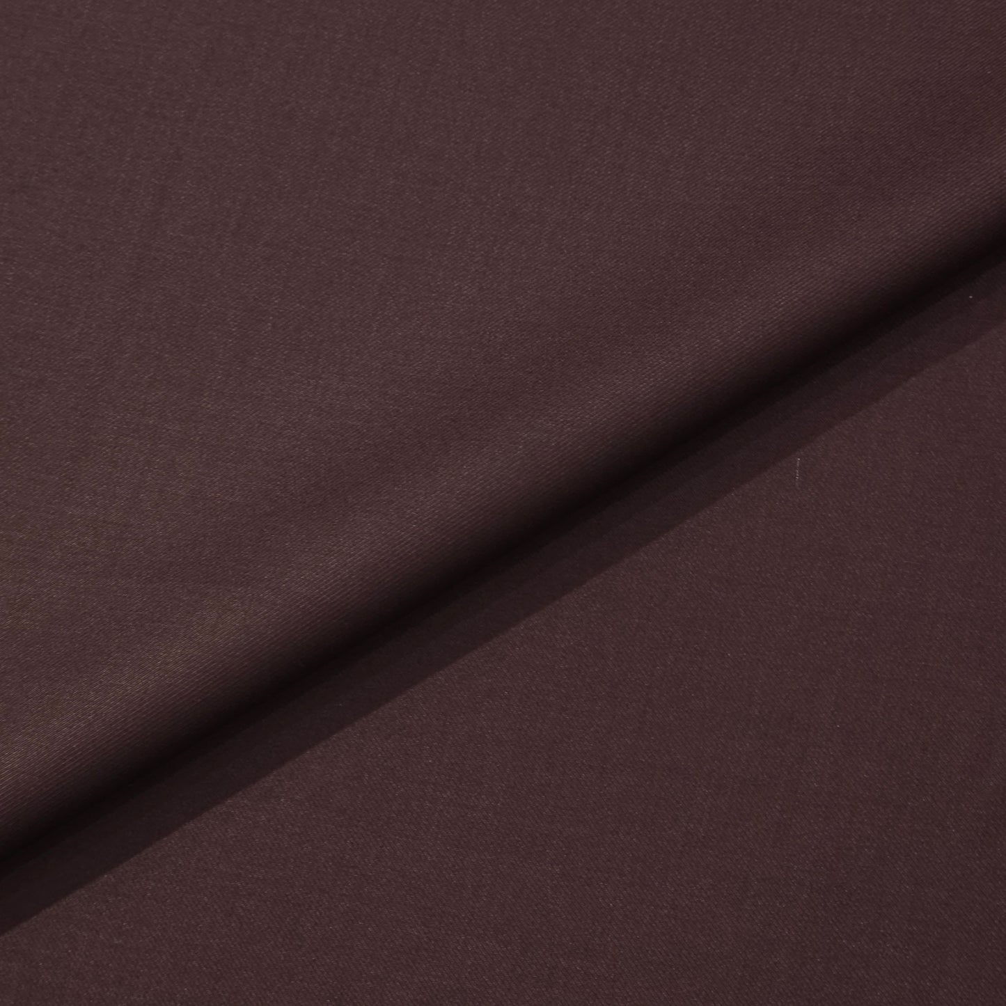 ABSOLUTO WINE SUITING