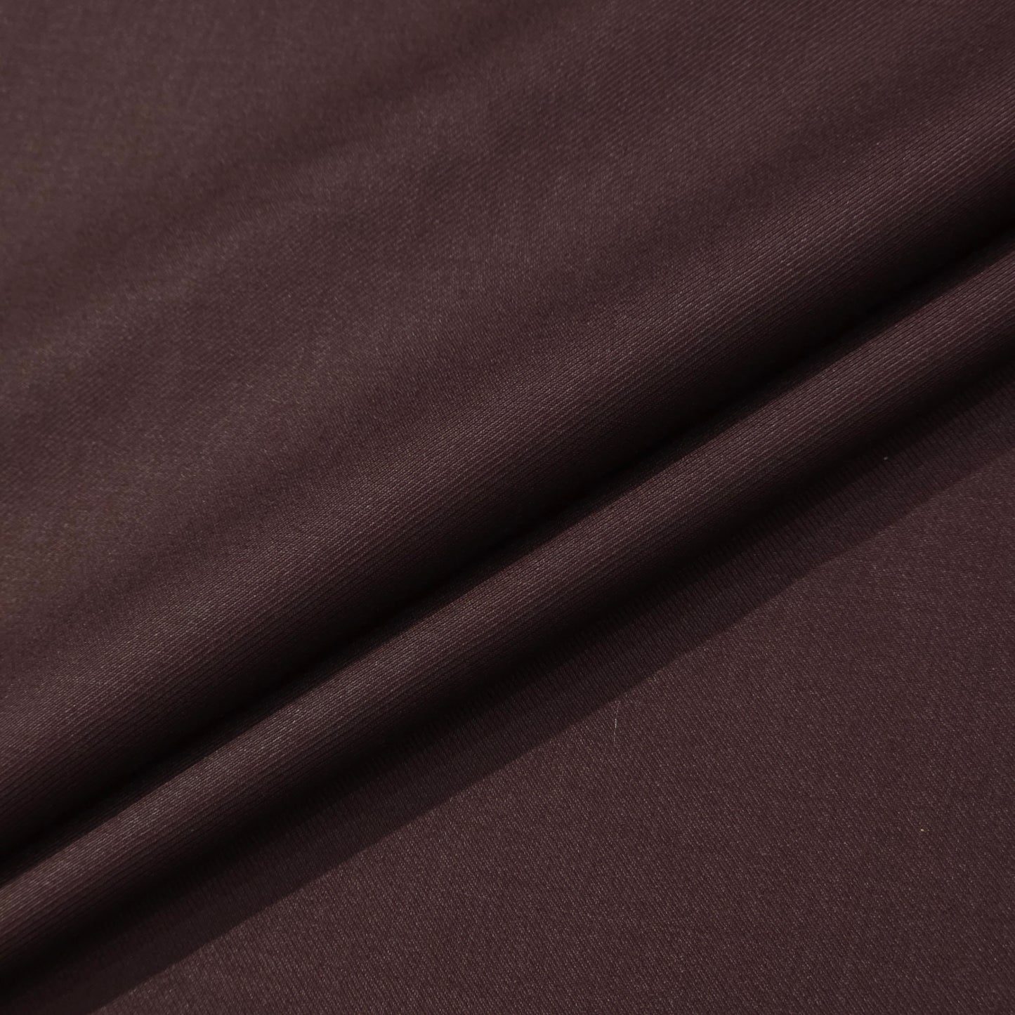 ABSOLUTO WINE SUITING
