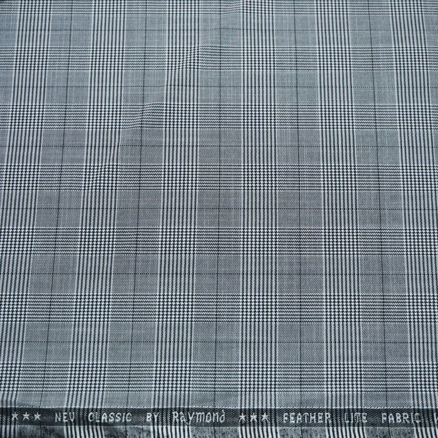 RAYMOND NEU CLASSIC GREY CHECKS SUITING