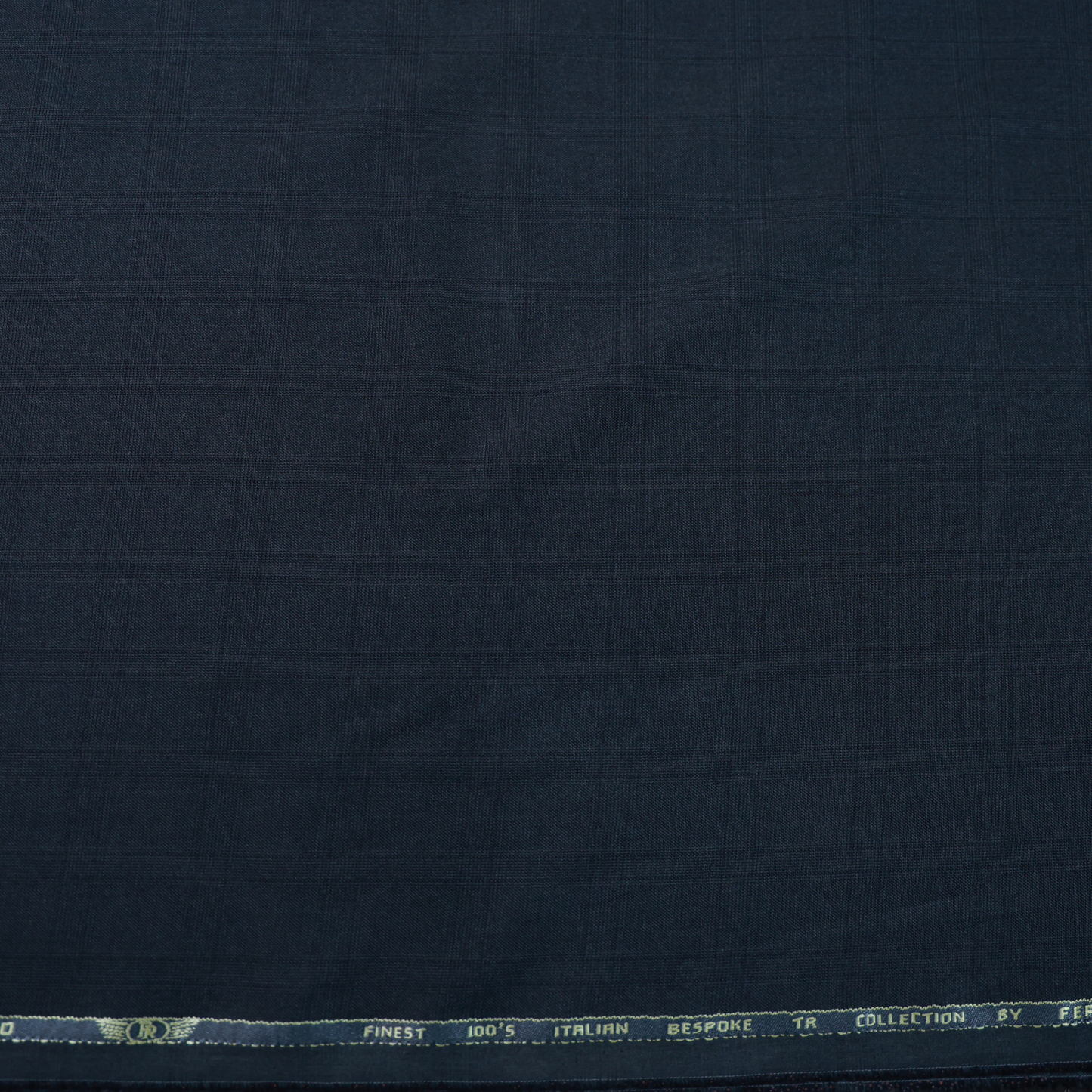 FERRICIO DEITLO GREY CHECKS SUITING