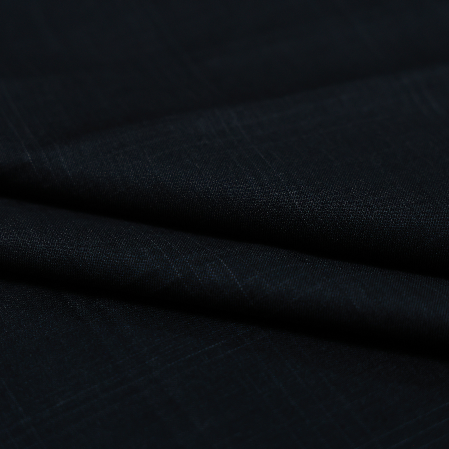 WOOL BLENDED DARK GREY CHECKS SUITING
