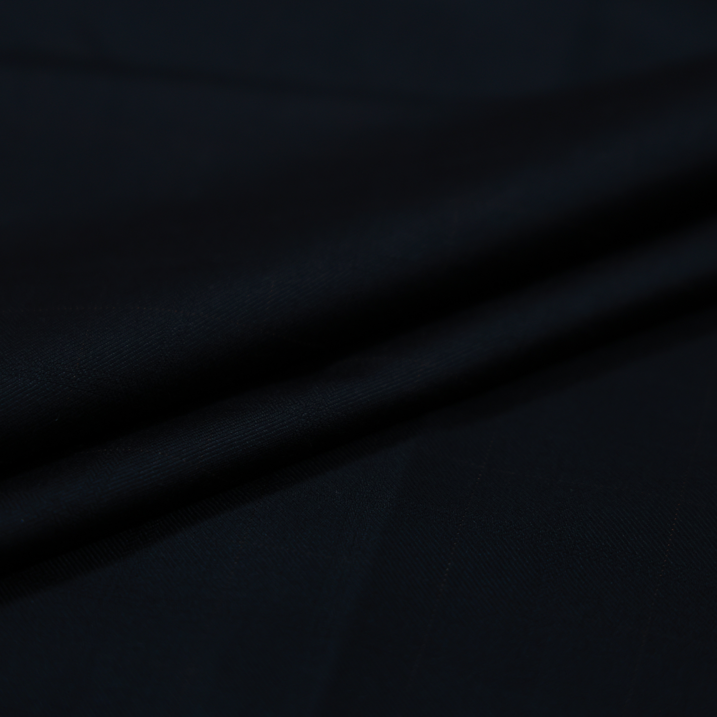 RAYMOND CLEXICO WOOL BLENDED BLACK SELF SUITING