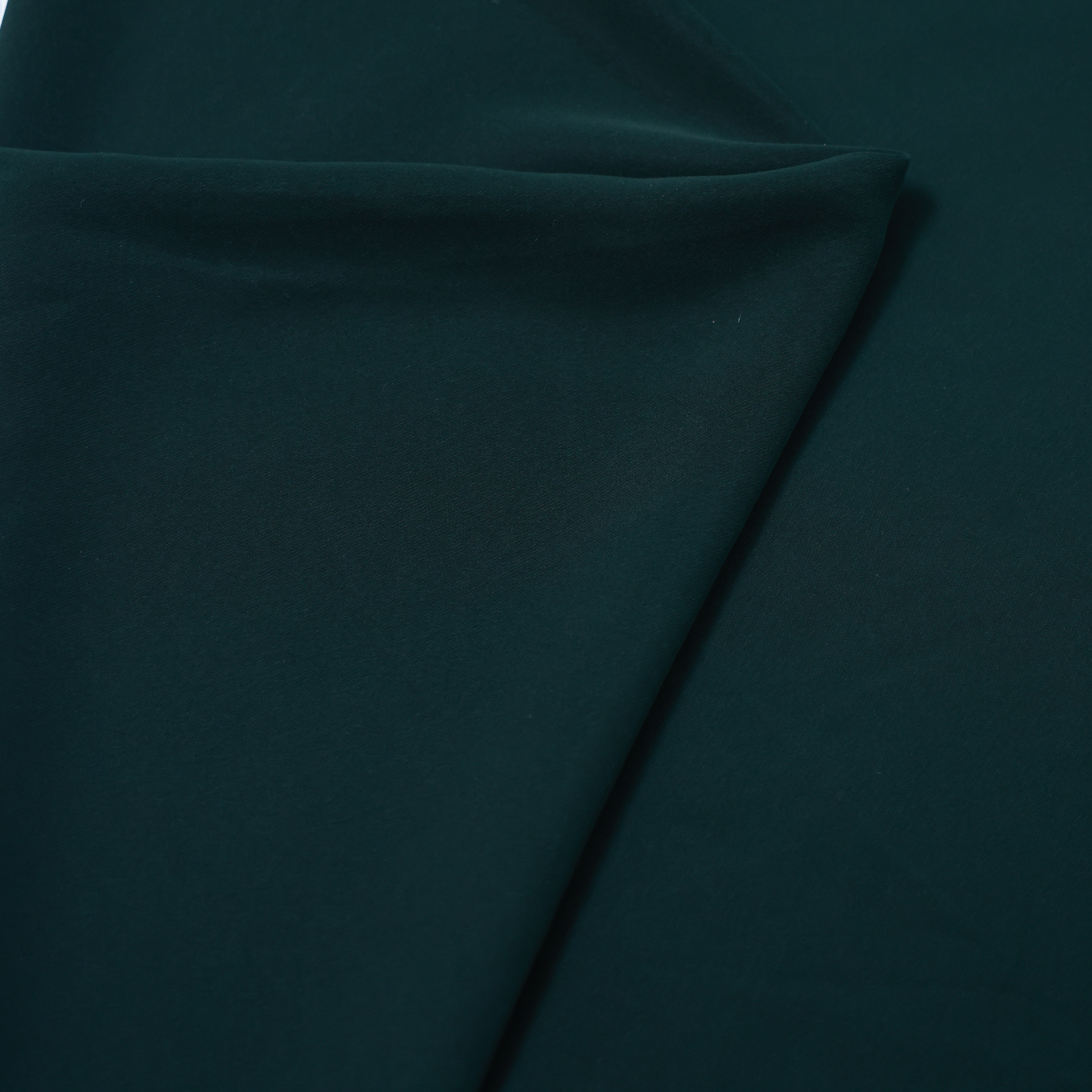 ABSOLUTO JAPANESE LYCRA GREEN SUITING