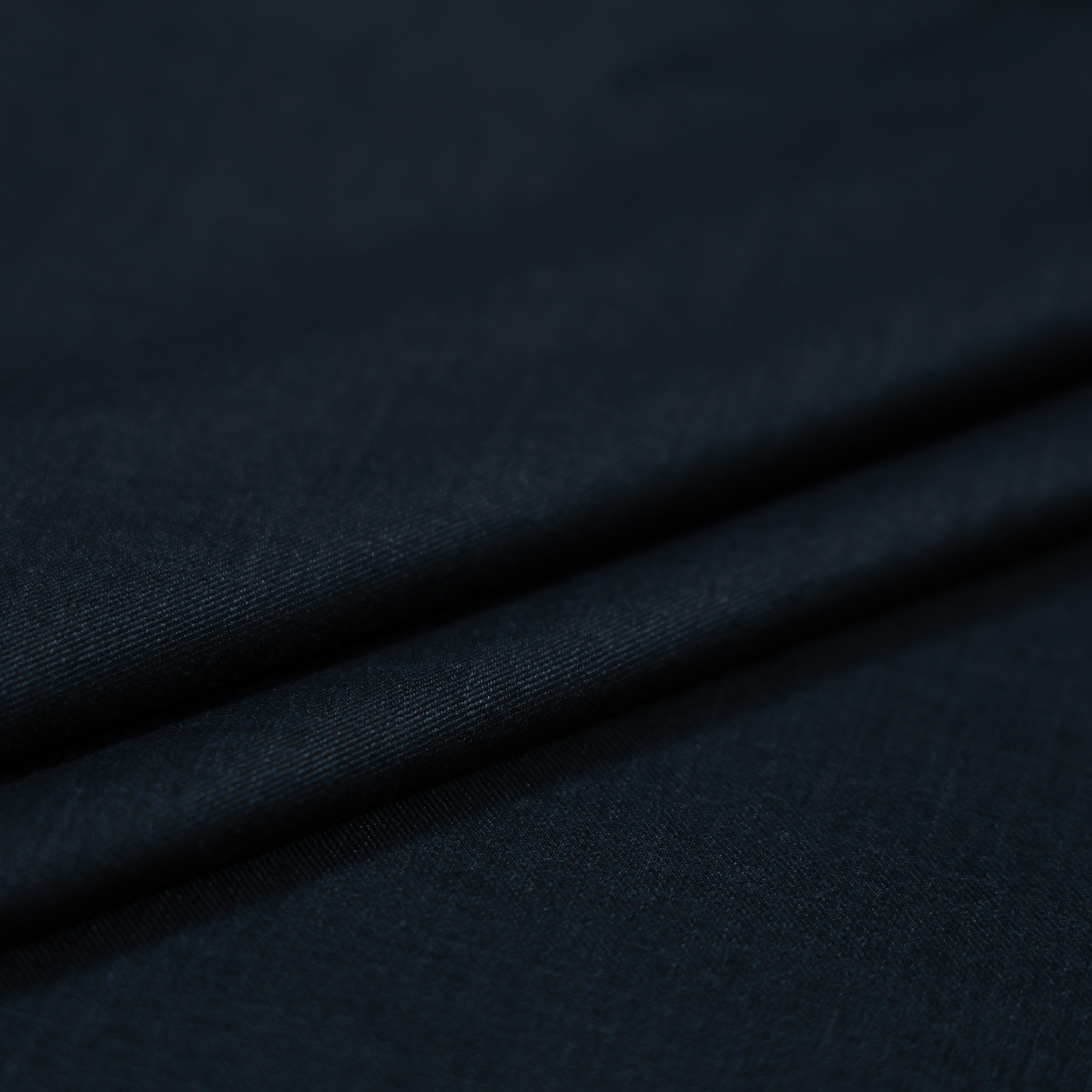 WOOL BLENDED DARK GREY SUITING