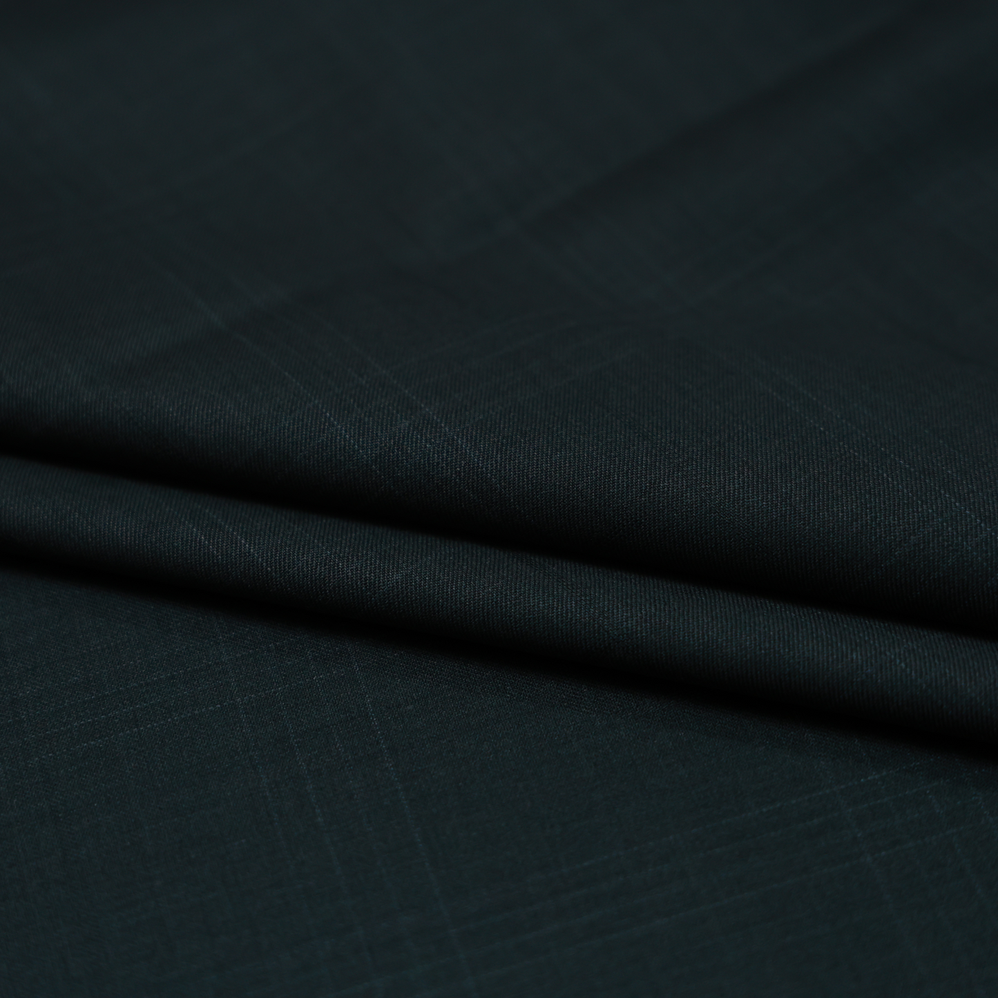 J HAMPSTEAD WOOL BLENDED GREEN CHECKS SUITING
