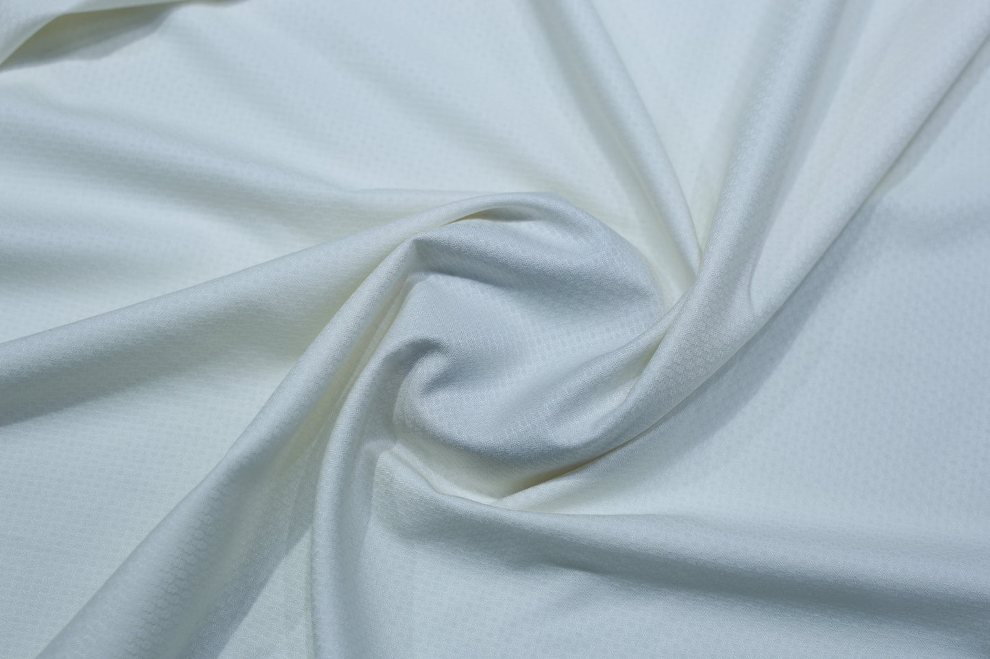 RAYMOND TRENDOR TEXTURE IVORY SUITING
