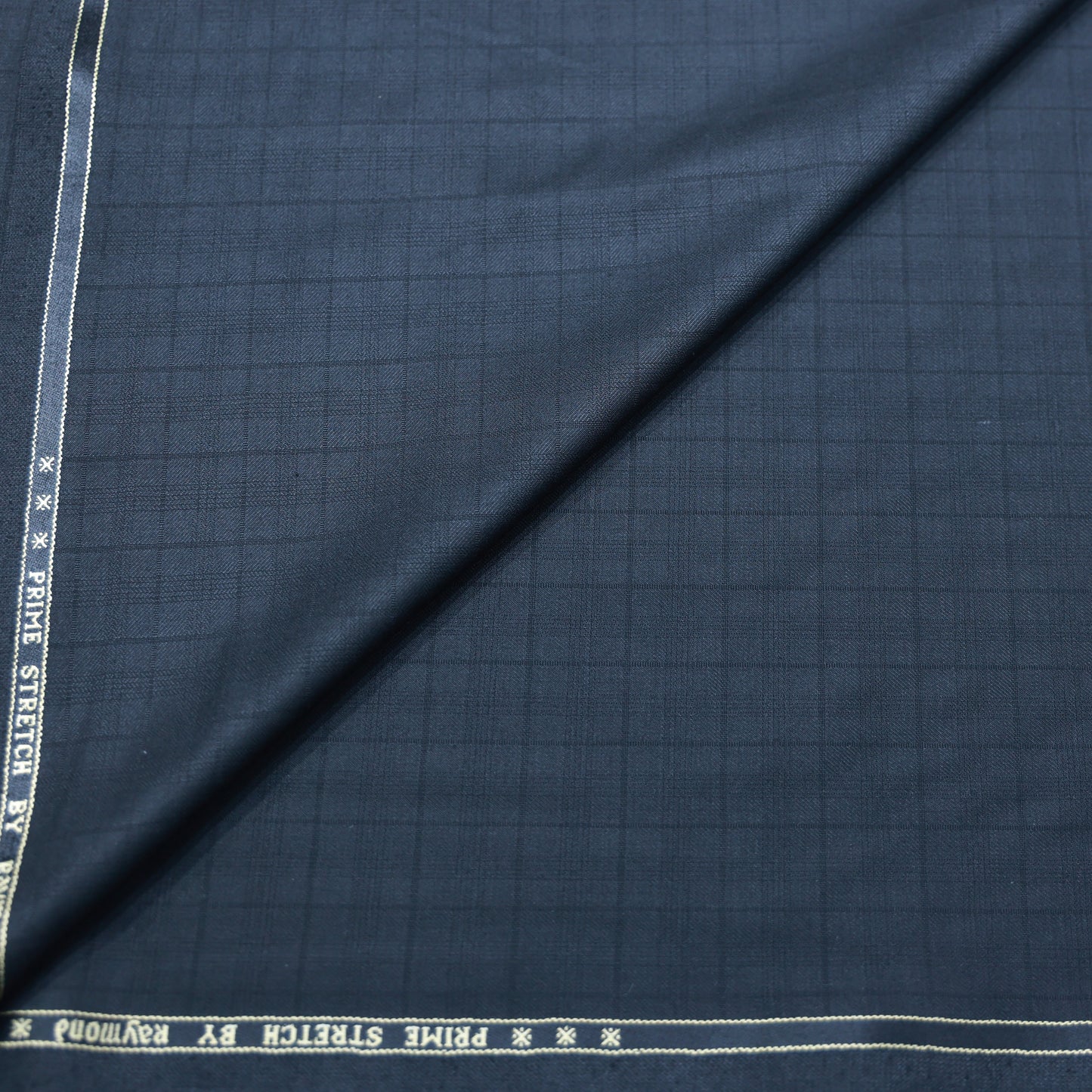 RAYMOND PRIME STRETCH BLACK CHECK LYCRA SUITING