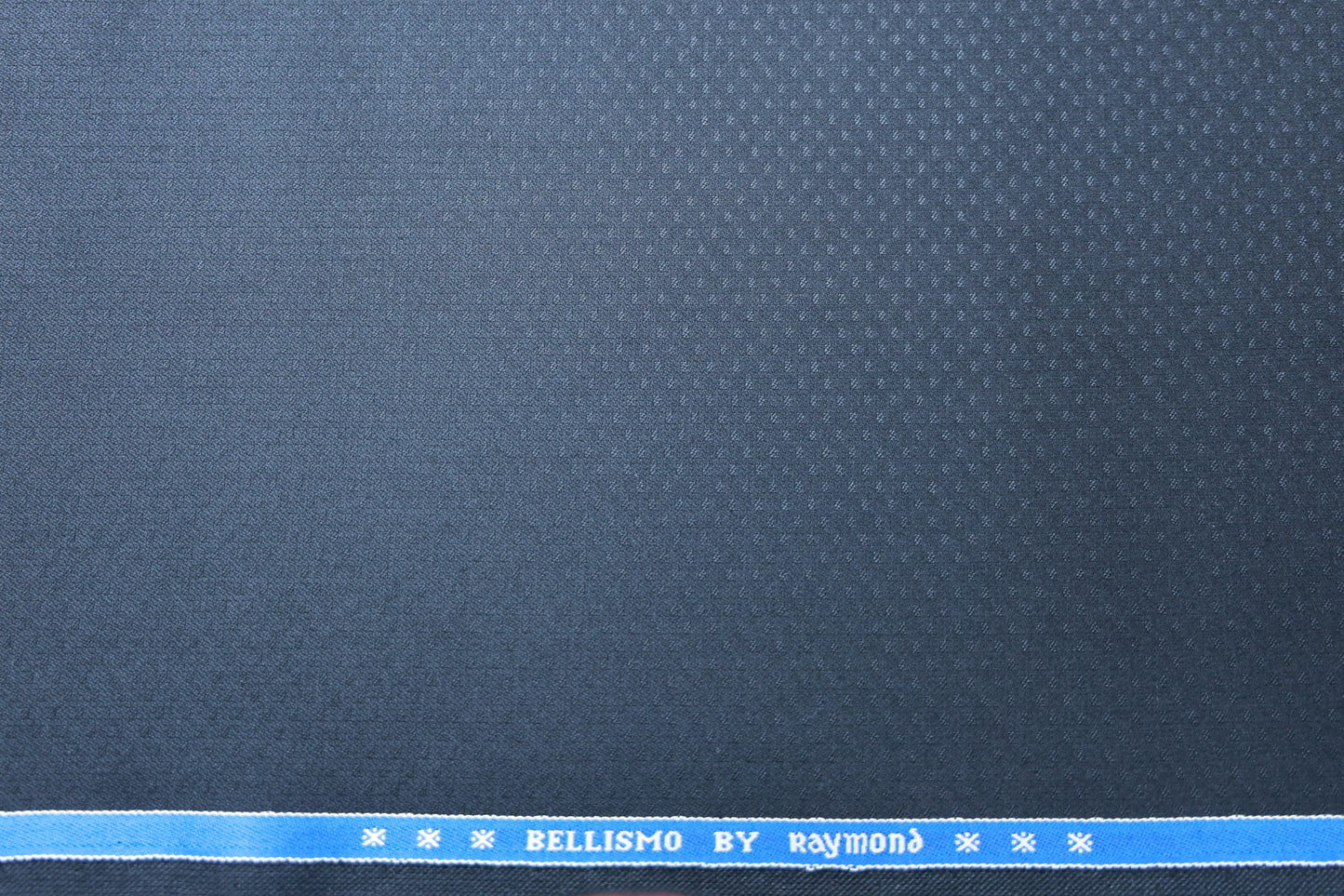 RAYMOND BELLISMO TEXTURE BLACK SUITING