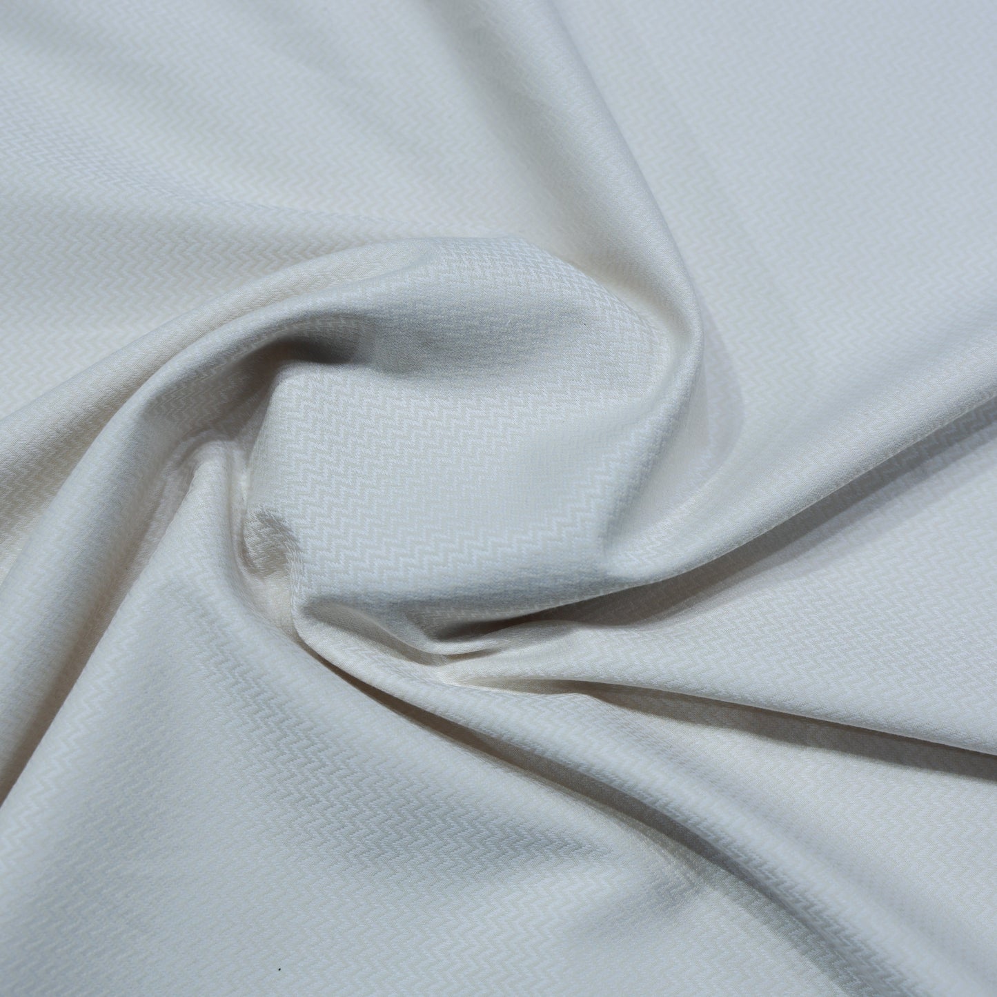 LUTHAI SUPIMA COTTON BEIGE SELF SHIRTING