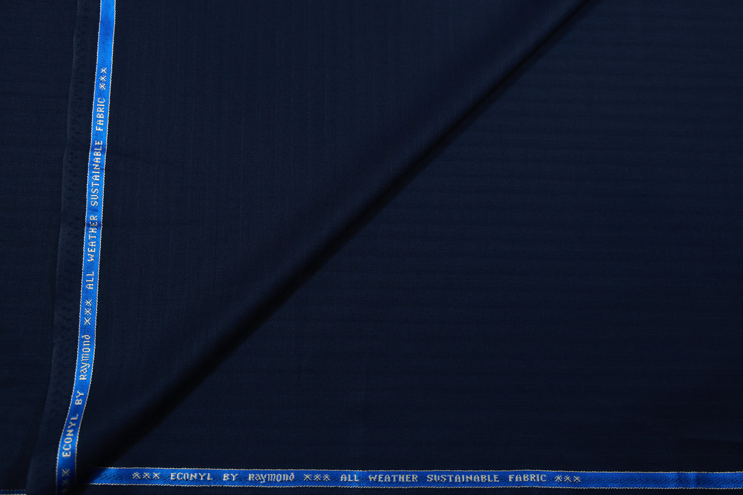 RAYMOND ECONYL WOOL BLENDED BLUE SELF STRIPE SUITING