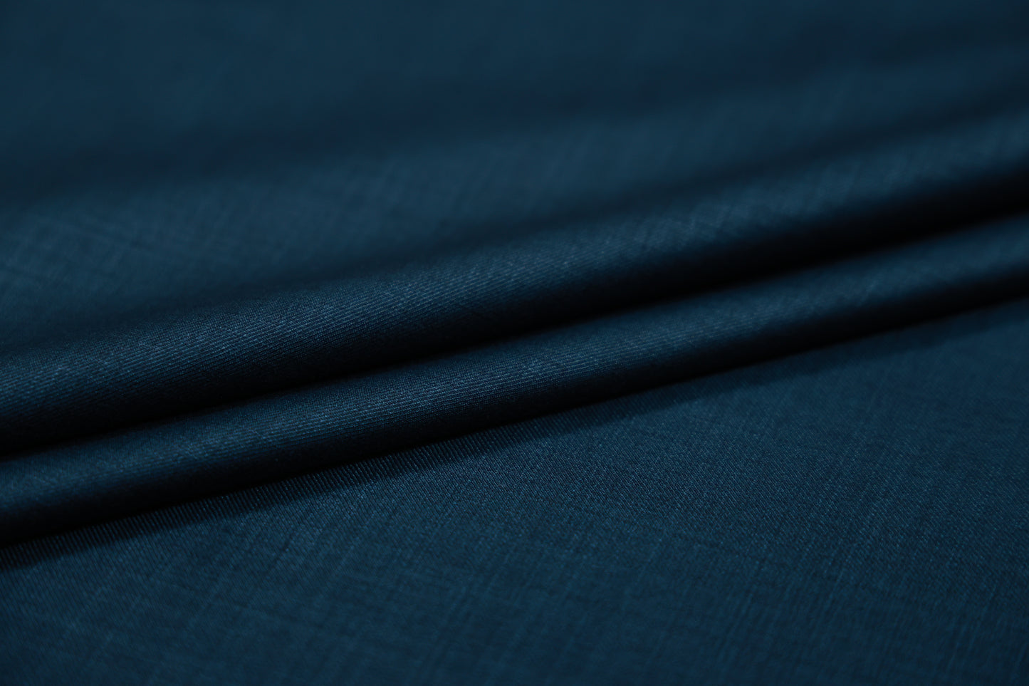 RAYMOND TAURUS TEAL SELF SUITING