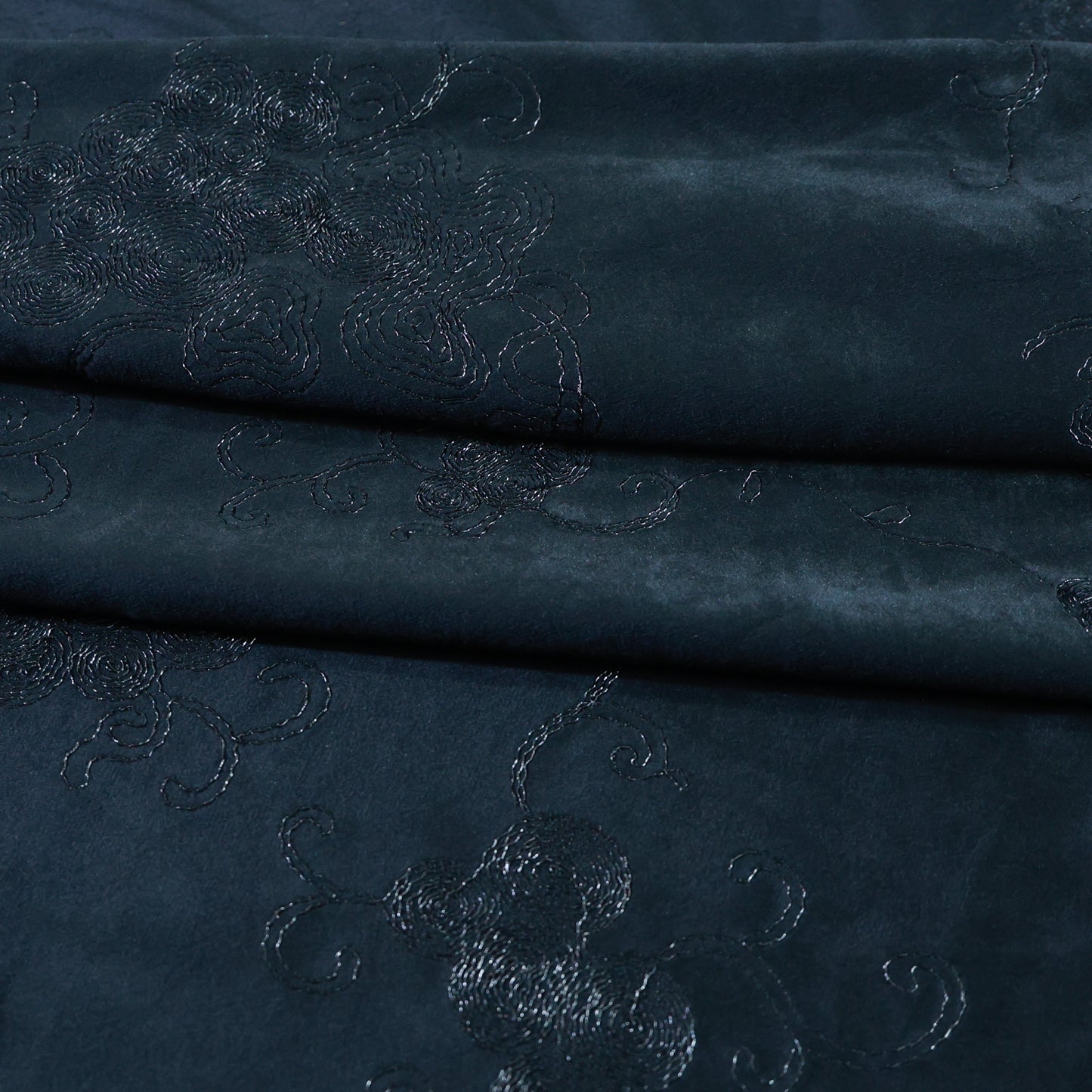 BLACK VELVET EMBROIDERY TUXEDO WEAR