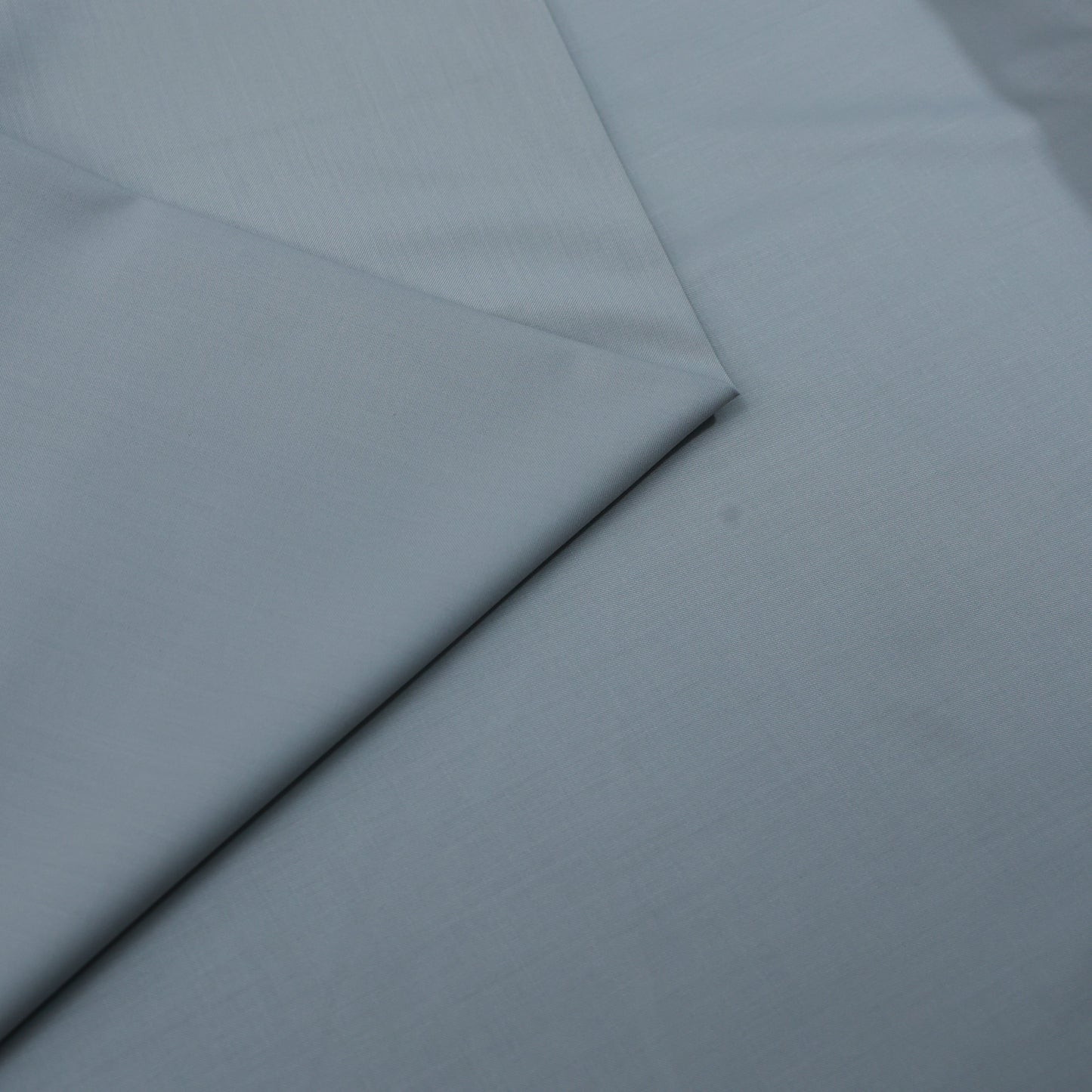 D&J IMPERIO LIGHT GREY SUITING
