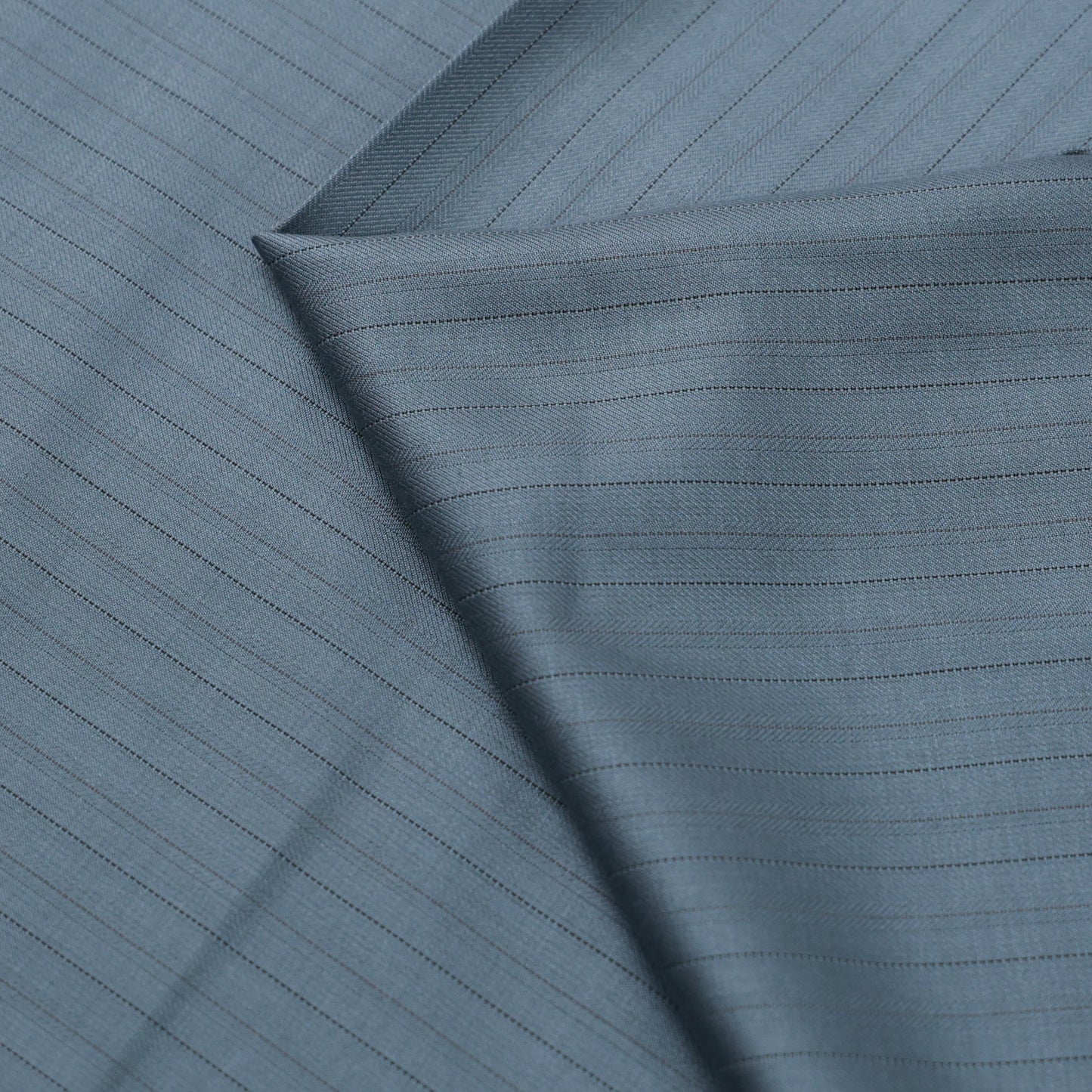 D&J 6648 GREY STRIPS SUITING