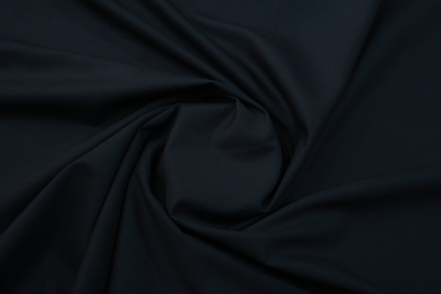 ABSOLUTO IMPERIAL BLACK SUITING