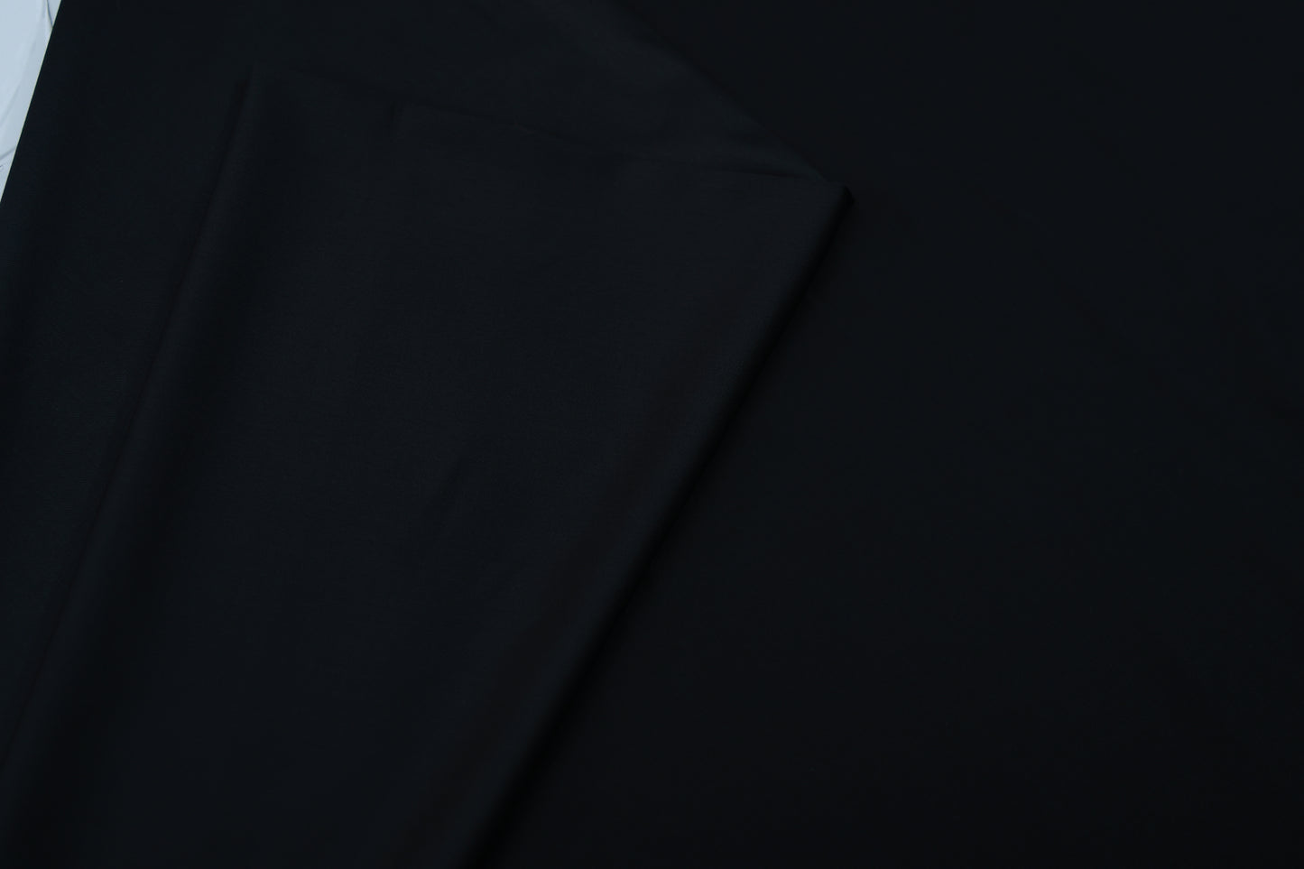 FERRICIO BELLUCI BLACK SUITING