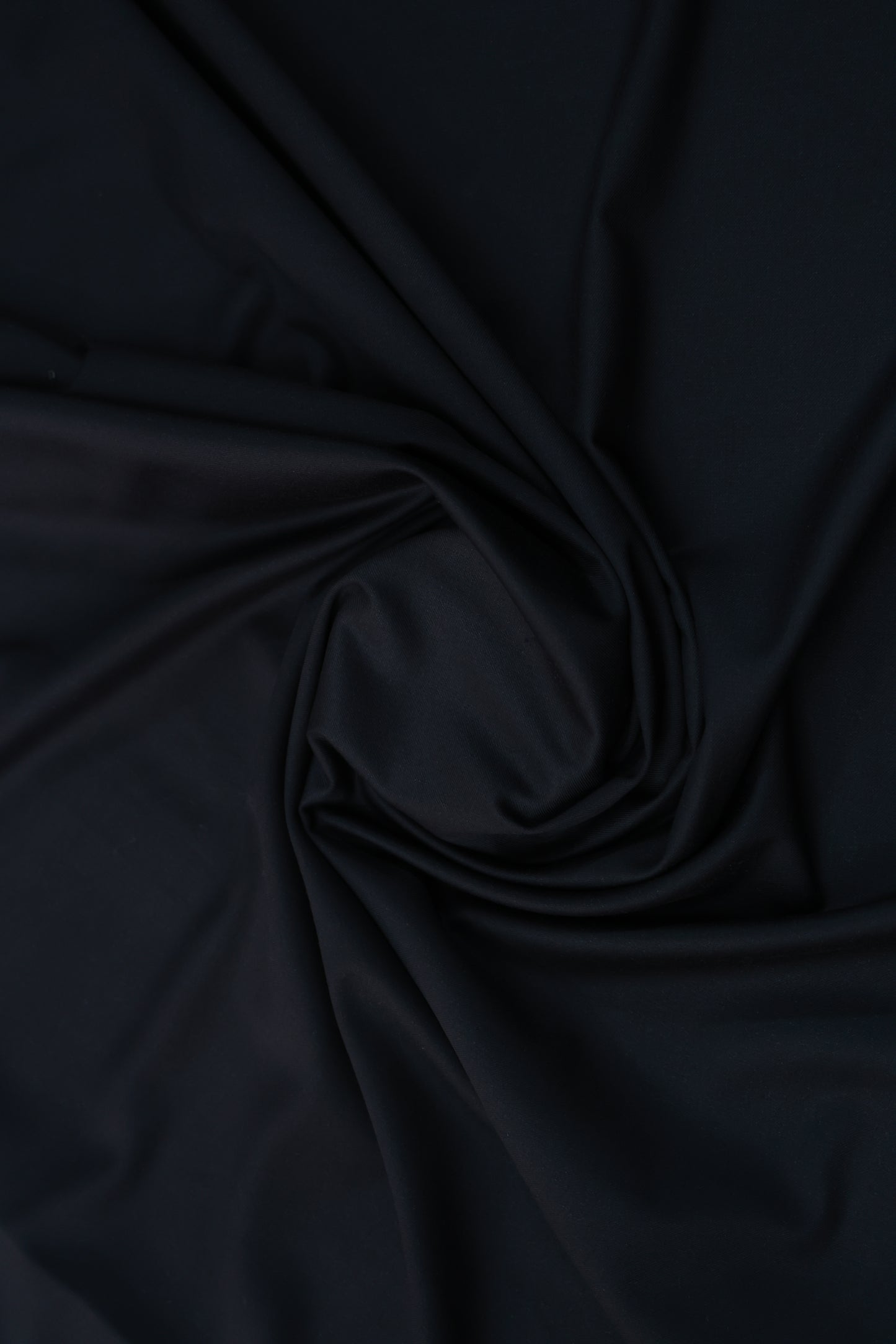 ITALIAN CHANNEL BLACK SUITING
