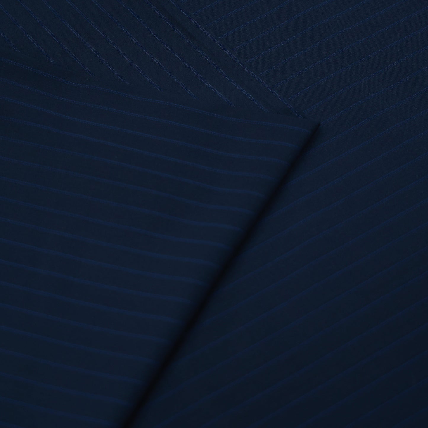 D&J 6607 BLUE STRIPS STRETCHABLE SUITING