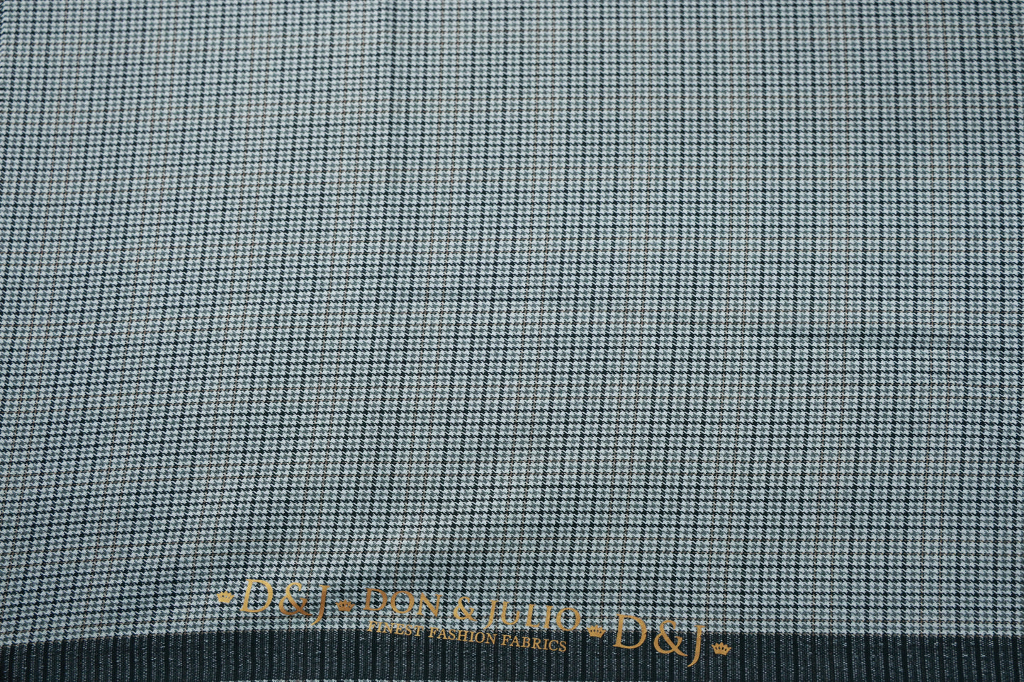 D&J 6639 GREY CHECKS SUITING