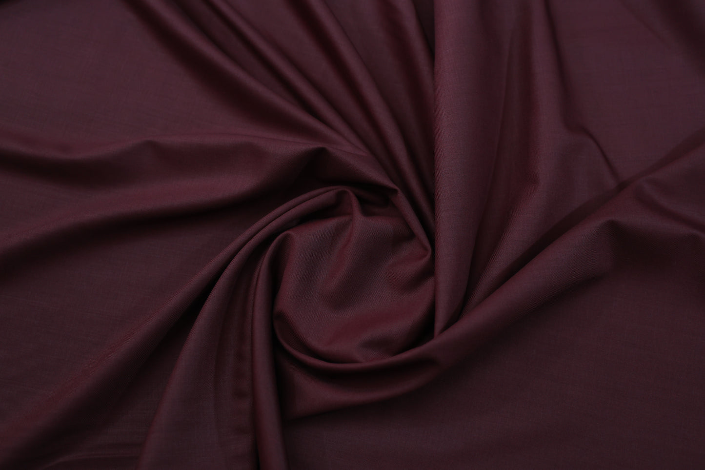 ABSOLUTO WINE SUITING