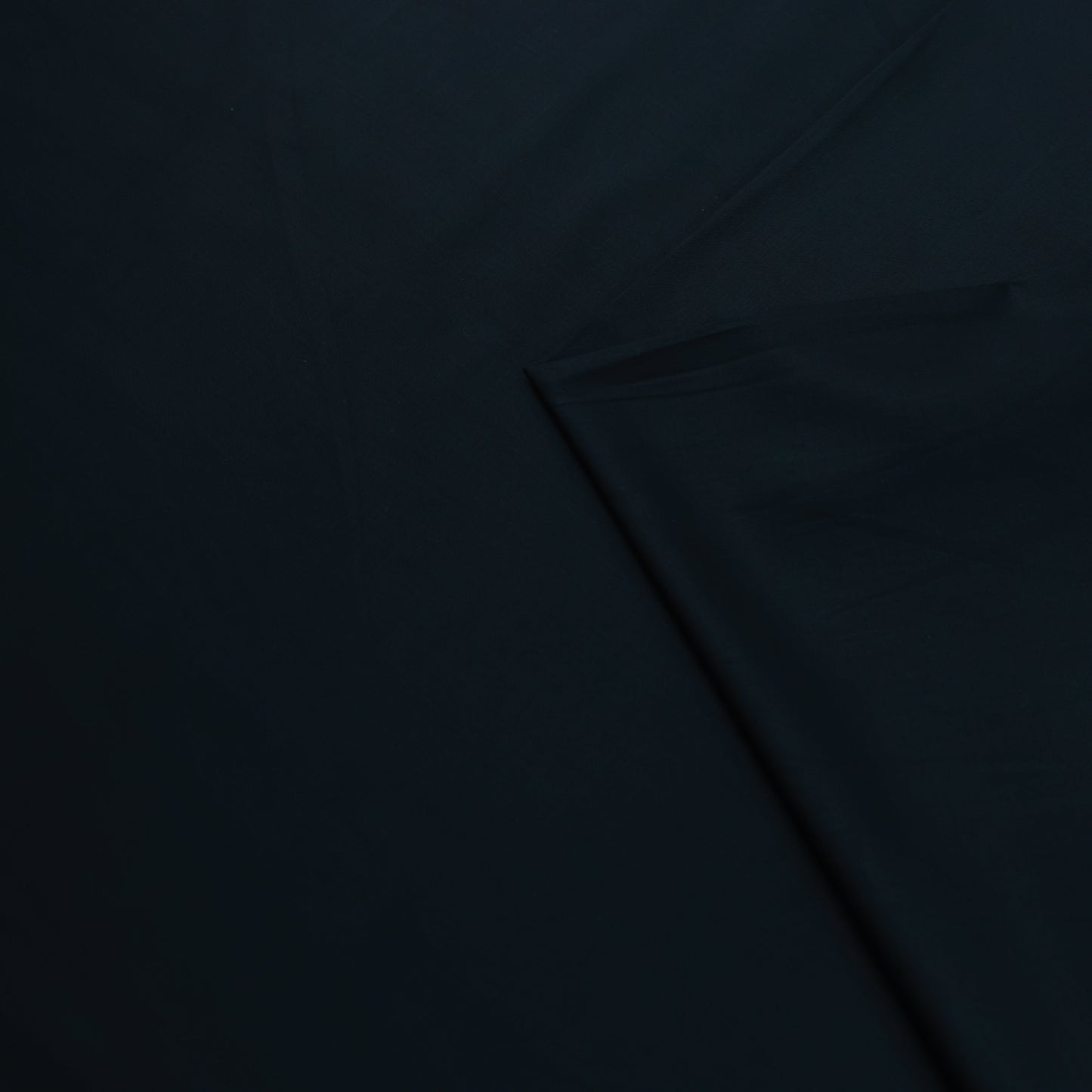 ABSOLUTO LEGEND BLACK SUITING