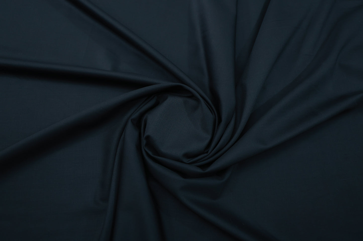 ABSOLUTO LEGEND BLACK SUITING