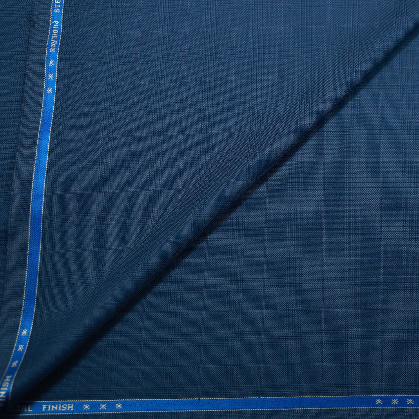 RAYMOND STERLING BLUE CHECKS SUITING