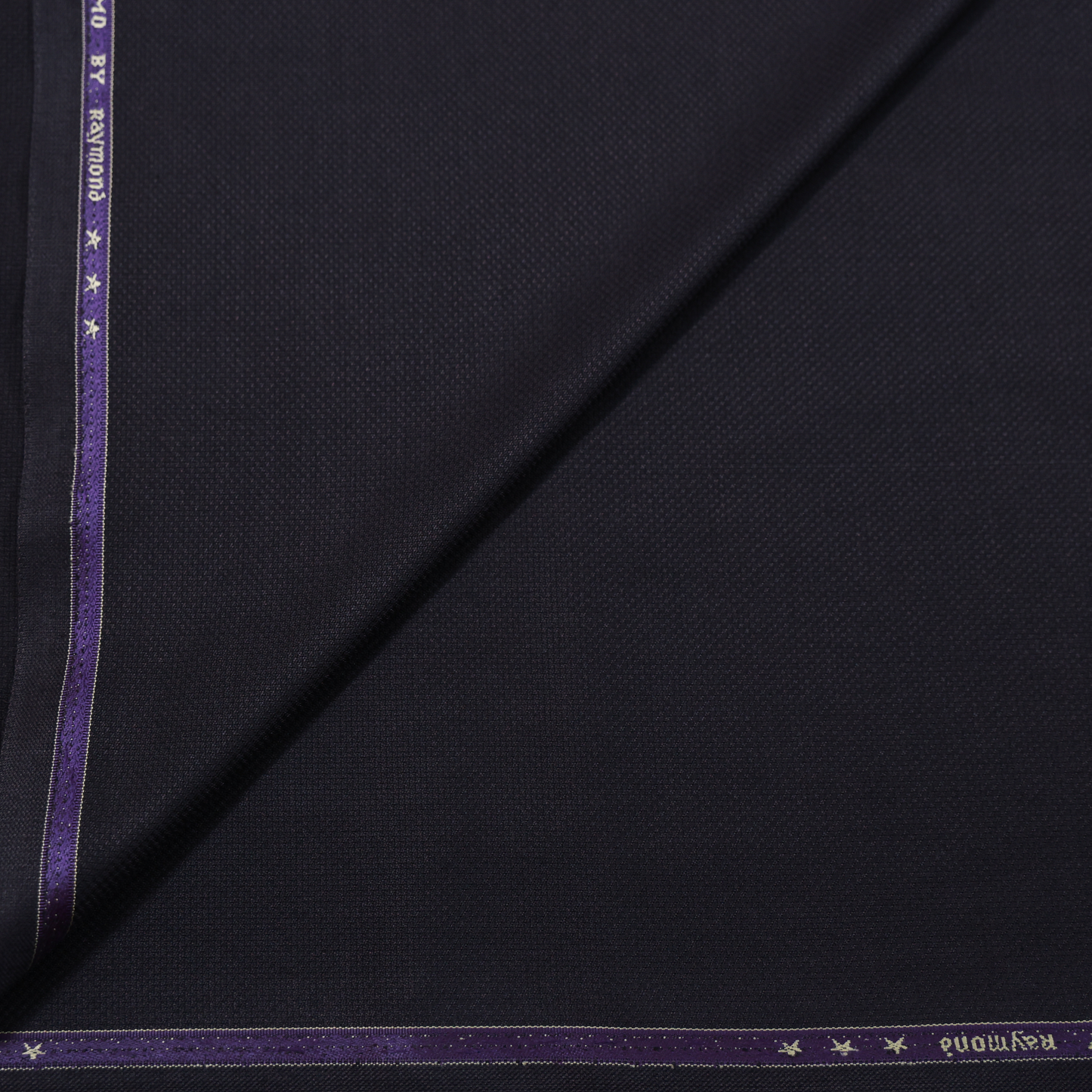 RAYMOND BELLISSMO WINE TEXTURE SUITING