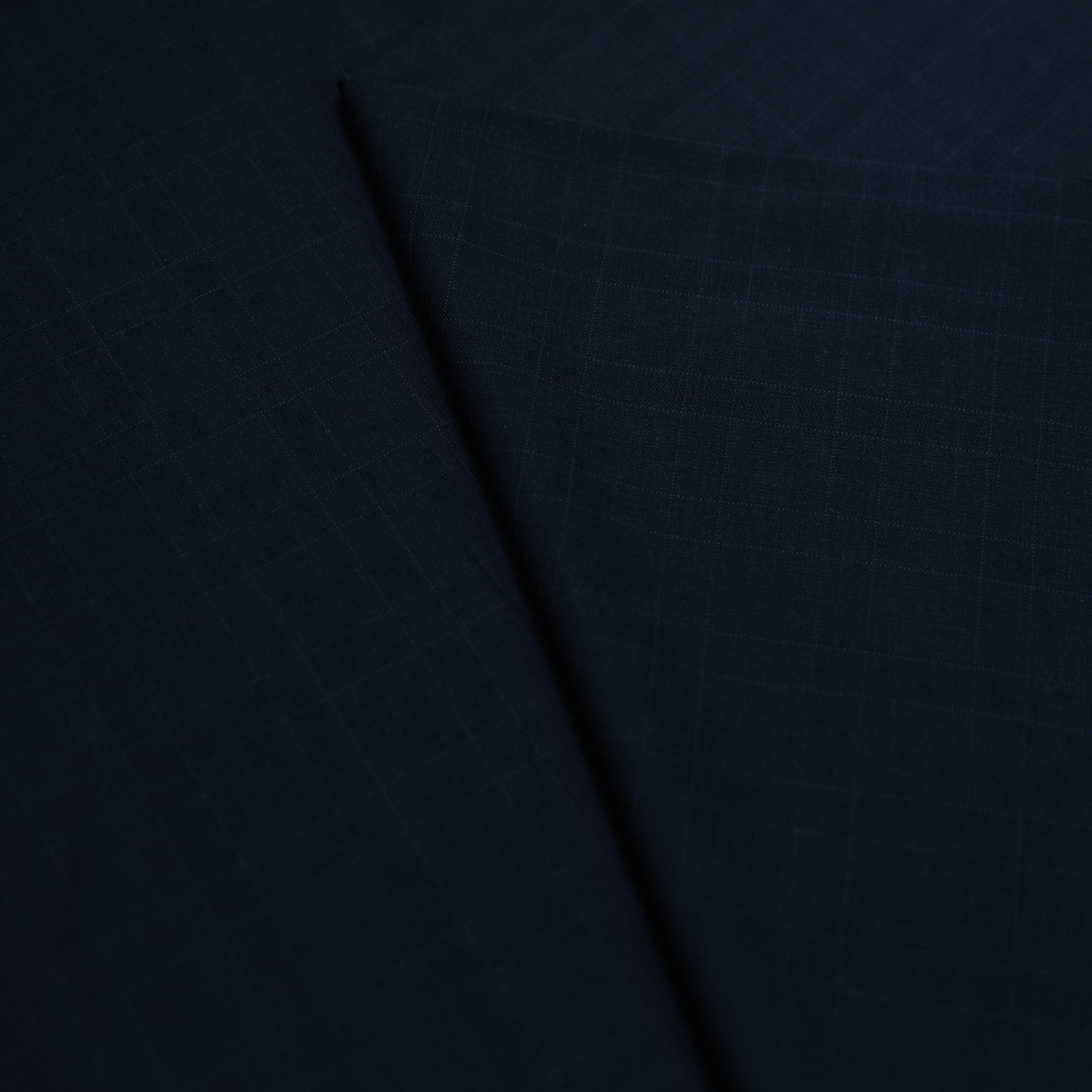 ABSOLUTO DARK GREY CHECKS SUITING