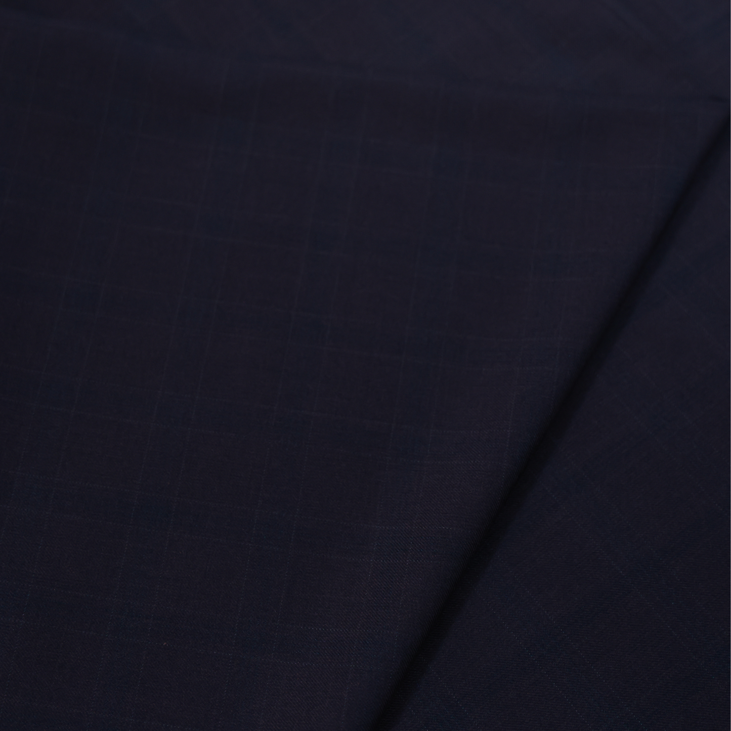 ABSOLUTO WINE CHECKS SUITING