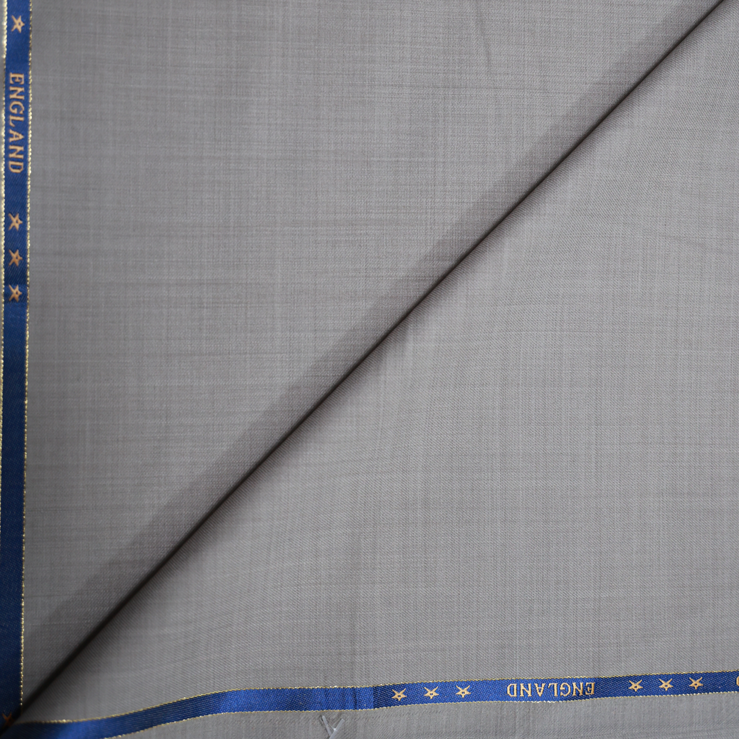 J HAMPSTEAD WOOL BLENDED BEIGE SELF SUITING