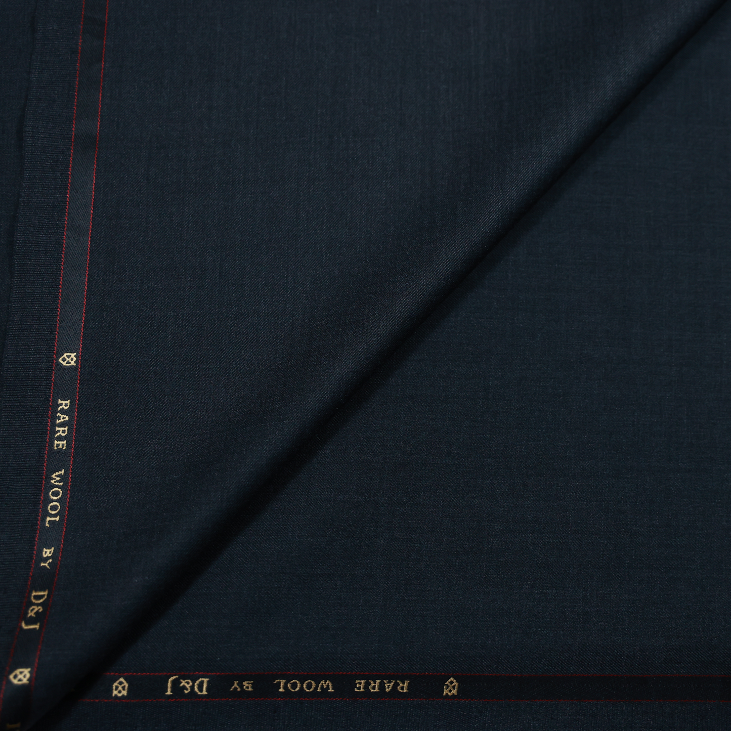 WOOL BLENDED DARK GREY SUITING