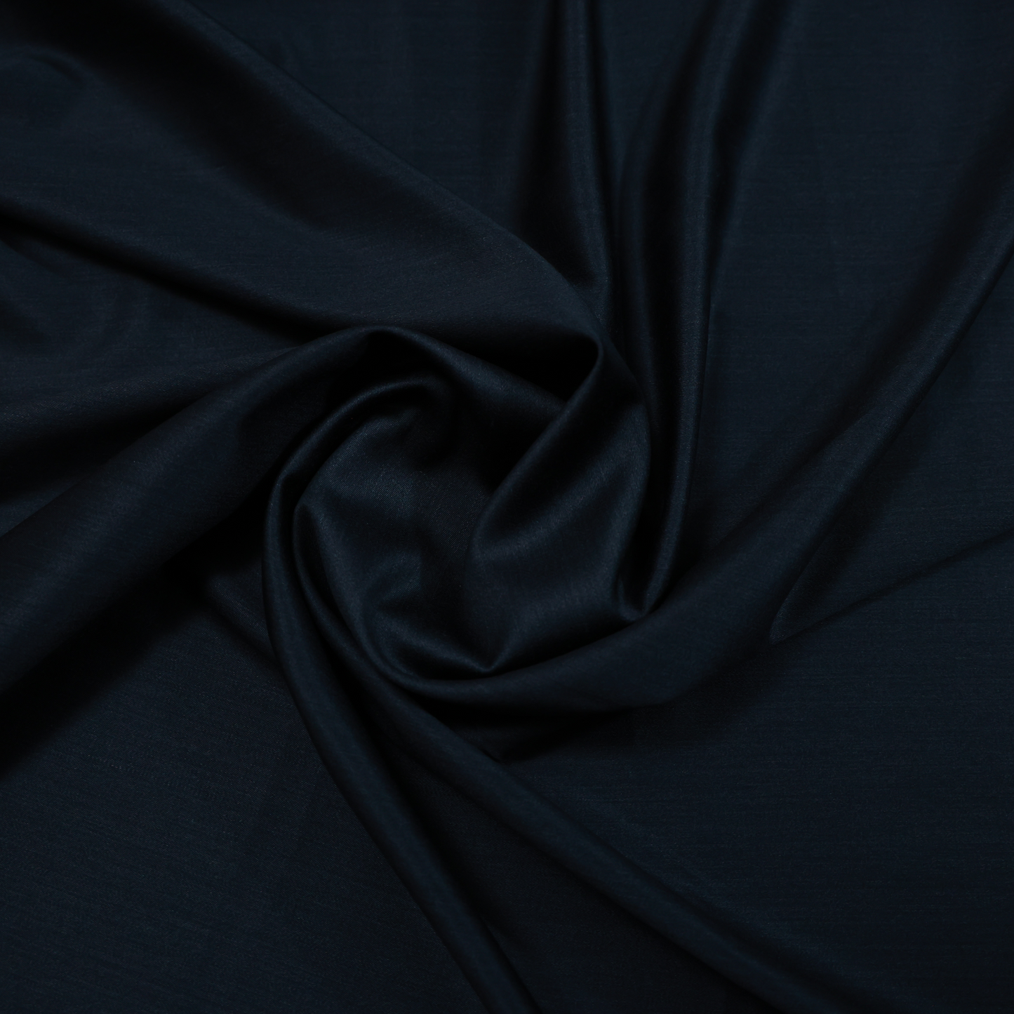 J HAMPSTEAD WOOL BLENDED BLACK SELF SUITING