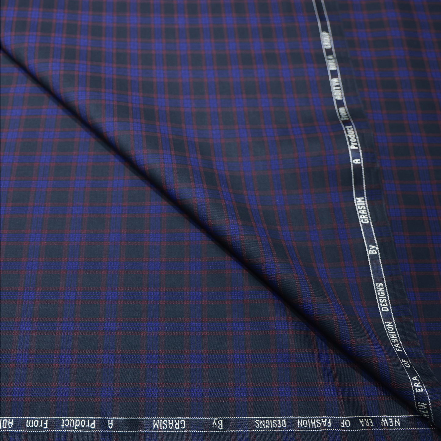 GRADO BLACK WITH RED & BLUE CHECKS SUITING